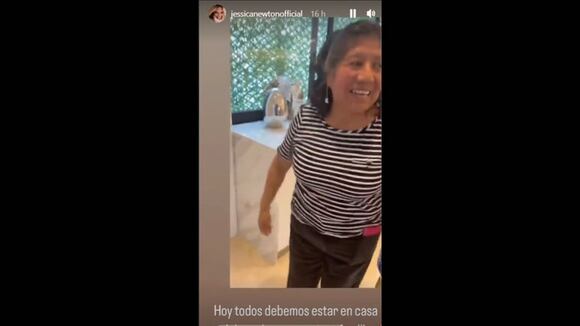 TROME |Jessica Newton sorprende a su trabajadora del hogar