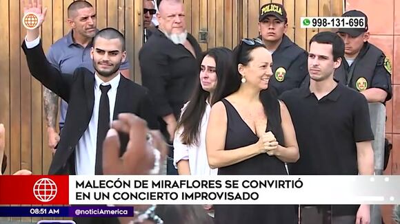 Malecón de Miraflores se convirtió en concierto improvisado tras funeral de Pedro Suárez-Vértiz