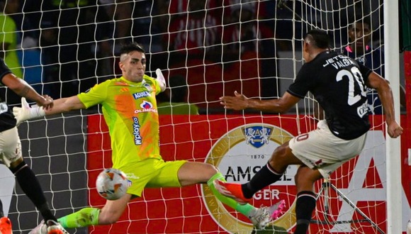 Álex Valera anotaba 2-1 de Universitario vs. Junior y fue anulado (Video: ESPN)