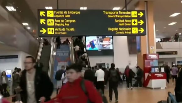 Congreso aprueba por ley que permite transferir pasajes aéreos sin costo