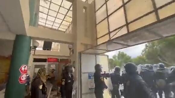 TROME | Ataque contra comisaría en La Joya, Arequipa (Twitter)