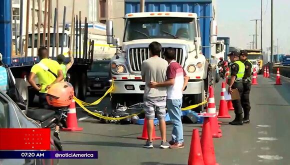Joven muere en choque entre Tráiler y motocicleta