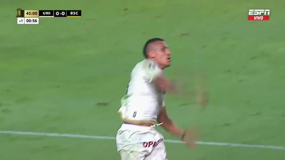 Gol de Alex Valera para el 1-0 de Universitario vs. Barcelona. (Video: ESPN)