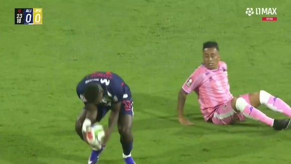 Trome | Duelo entre Christian Cueva y Luis Advíncula en el Alianza Lima vs. Juan Pablo (L1 MAX)