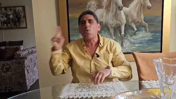 TROME | Carlos Álvarez explota por caso Wanda del Valle (Facebook)