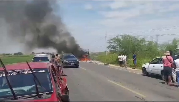 Piura: Dos muertos deja violento choque en Panamericana Norte.