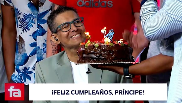 Erick Osores festeja cumpleaños en FA