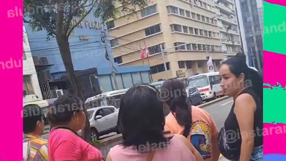 TROME | Gino Assereto cuestiona a mujer que le pide fotos