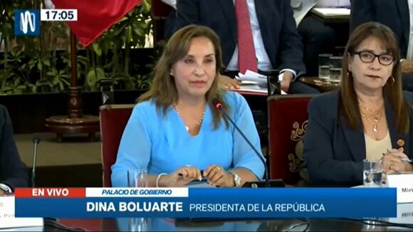 Dina Boluarte defiende a su hermano Nicanor