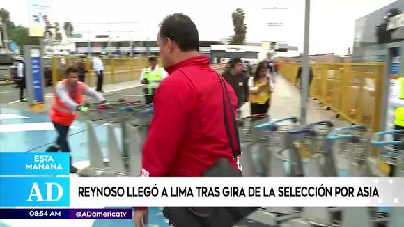 Juan Reynoso llegó a Lima tras gira por Asia