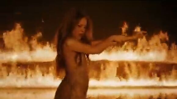 TROME - Shakira y Karol G