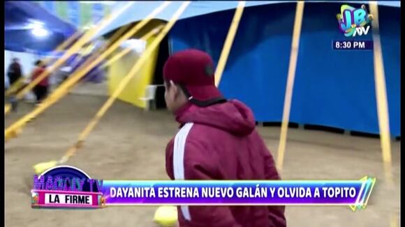 Trome|Robotín abraza a Topito