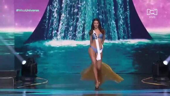 TROME - Tati Calmell en traje de baño en el Miss Universo 2024