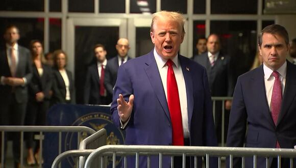 Juez amenaza a Donald Trump con la cárcel si desacata sus órdenes