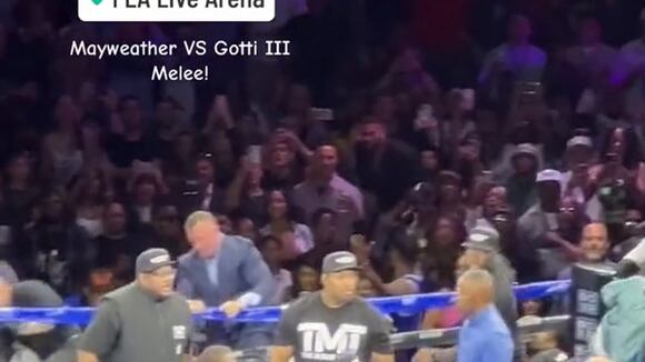 TROME | Floyd Mayweather vs John Gotti | Redes sociales