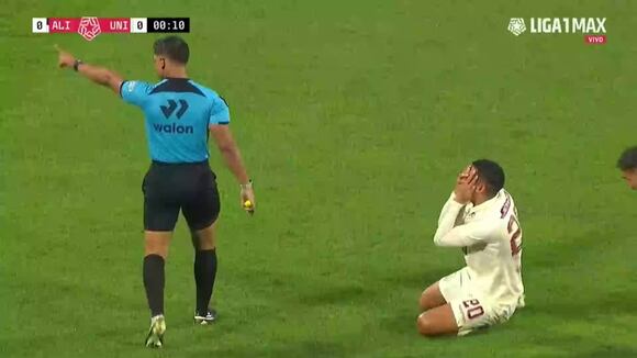 ¡Duro golpe! Valera sufrió un corte en el Alianza Lima vs. Universitario. (Video: Liga 1 MAX)