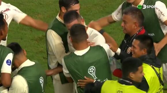 Matías Di Benedetto festeja el 2-0 de Universiatrio ( Video: Directv Sports)