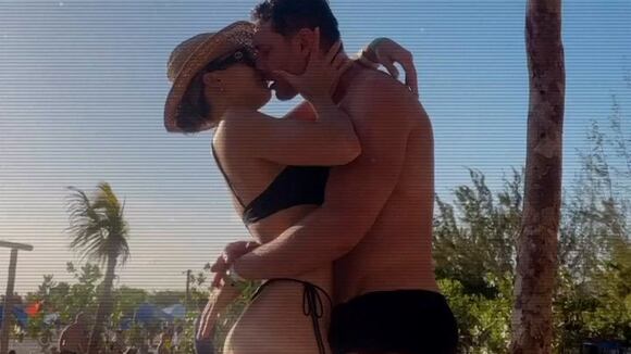 TROME | Cachaza y su apasionado beso a su novio