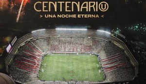 ‘Noche Eterna’: Universitario celebra su centenario y estos fueron algunos invitados