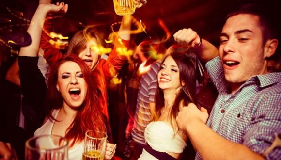 ¿Beber alcohol causa “lagunas mentales”?