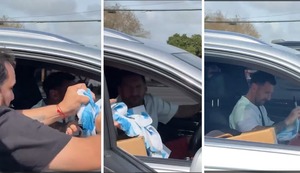 Hincha se encuentra con Messi en pleno tráfico y se lleva inolvidable recuerdo