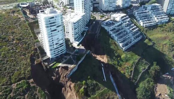 Chile: Evacúan a unas 200 personas tras riesgo de derrumbe de lujoso edificio en Viña del Mar