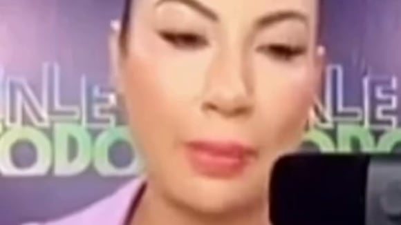 TROME- Pamela López manda a callar a Pamela Franco y llama de la peor manera a su club de fans: “La cland***”