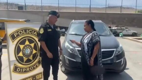 VES: Roban camioneta a hijo de Eva Ayllón y la recuperan en tiempo récord.