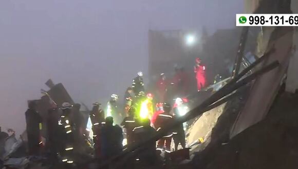 Comas: bomberos buscan a niño de 4 años atrapado tras derrumbe de muro sobre su casa