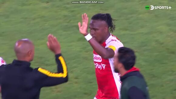 Gol de Hugo Rodallega para el 1-0 de Santa Fe sobre Universitario. (Video: DSports)
