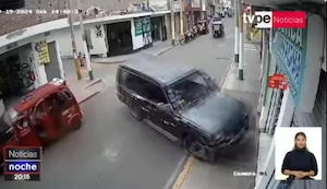 Cañete: Camioneta se empotra contra farmacia y deja grave a trabajadora