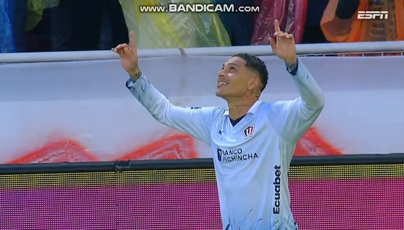 Paolo Guerrero anotó doblete para el 2-0 de Liga de Quito vs. Defensa y Justicia. (Video: ESPN)