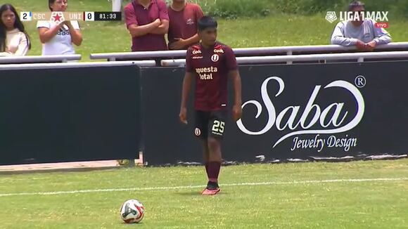 Gol de Medina para el descuento de Universitario ante Cristal