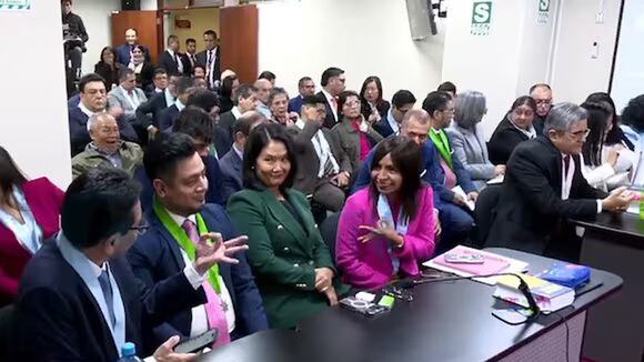 Trome | Fiscal José Domingo Pérez presentó capturas de pantalla de los polémicos gestos.