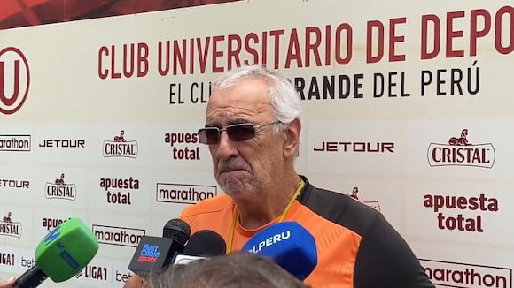Jorge Fossati generó polemica sin querer al considerar a Edison Flores en su once ante Municipal (Video: YouTube)