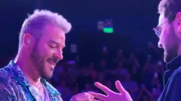 TROME - Adolfo Aguilar le propone matrimonio a su novio durante su show musical