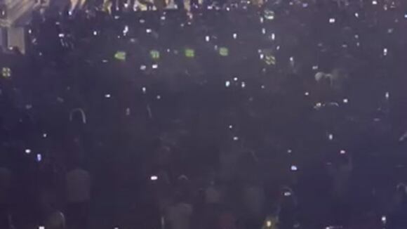 TROME | Romeo Santos reacciona a fan que le dijo “te amo” en concierto