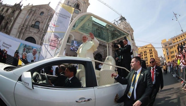 Papa Francisco termina su visita al Centro Histórico de Lima. Foto: Andina