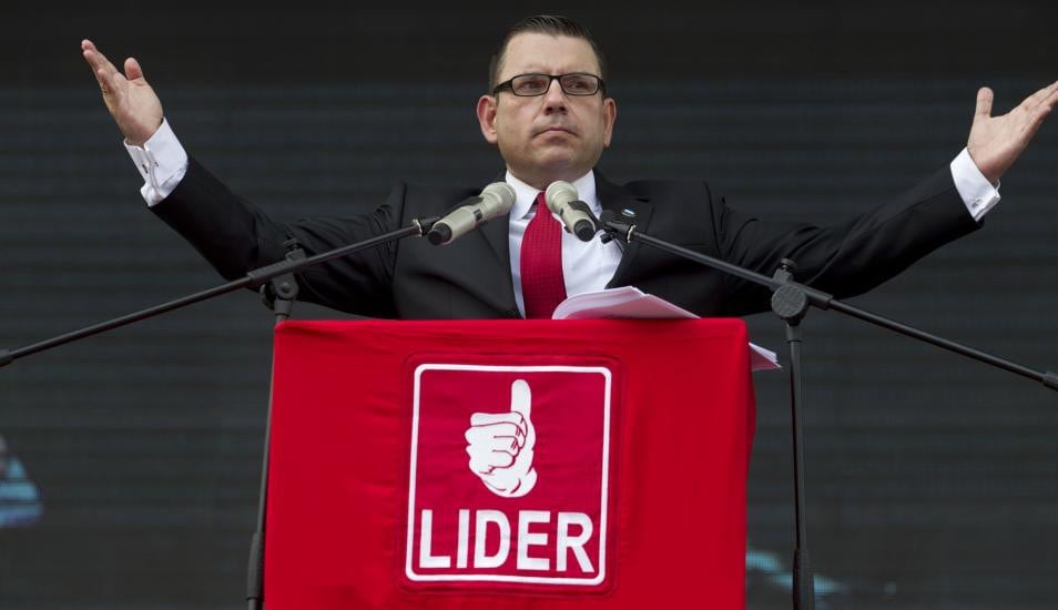 Manuel Baldizón, ex candidato presidencial en Guatemala, fue detenido en Estados Unidos por romper reglas migratorias.