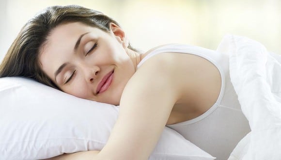 Dormir bien es el tercer pilar de una vida saludable.