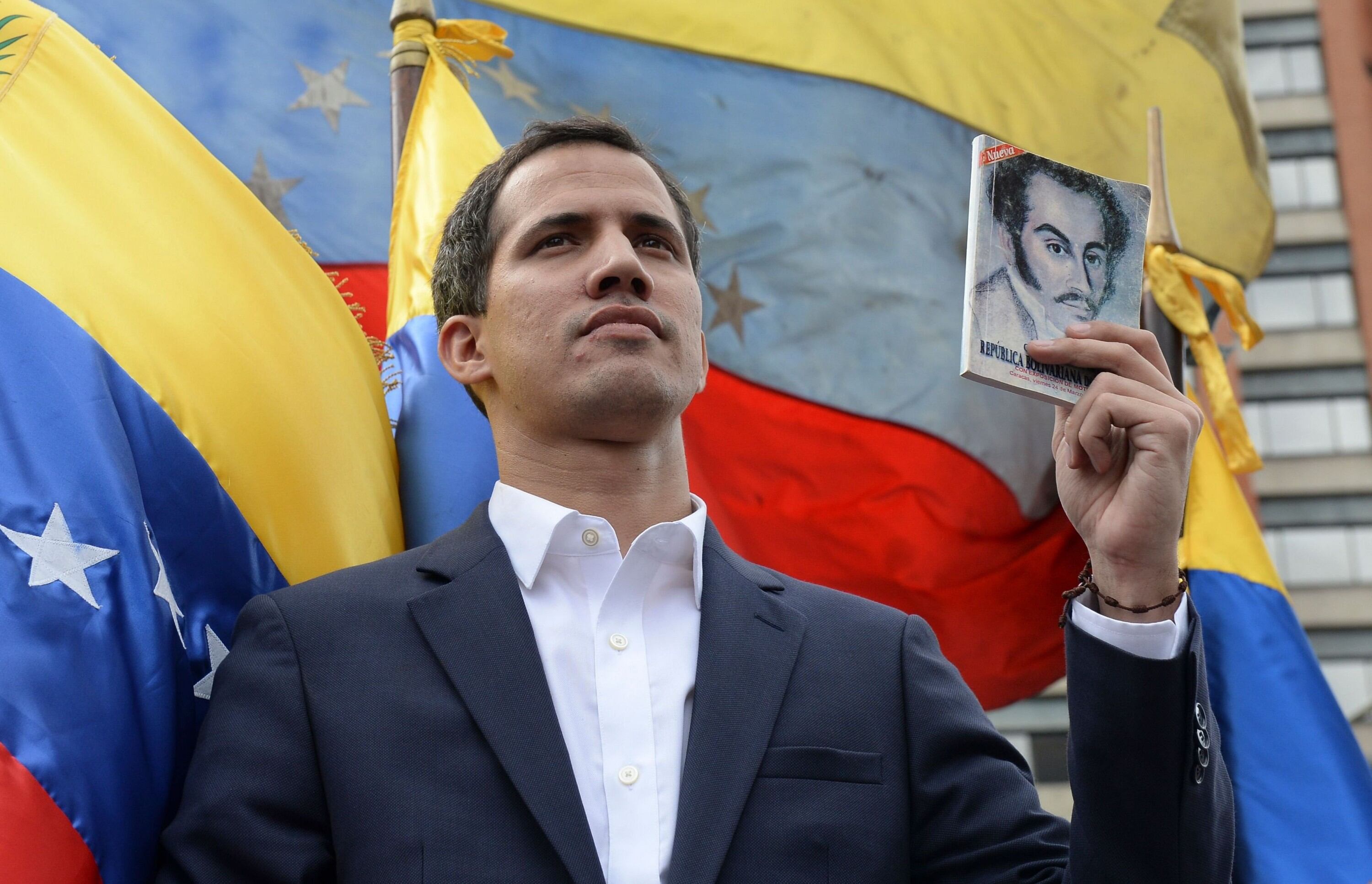 Venezuela: Perú y otros Gobiernos del mundo reconocen a Juan Guaidó como presidente interino