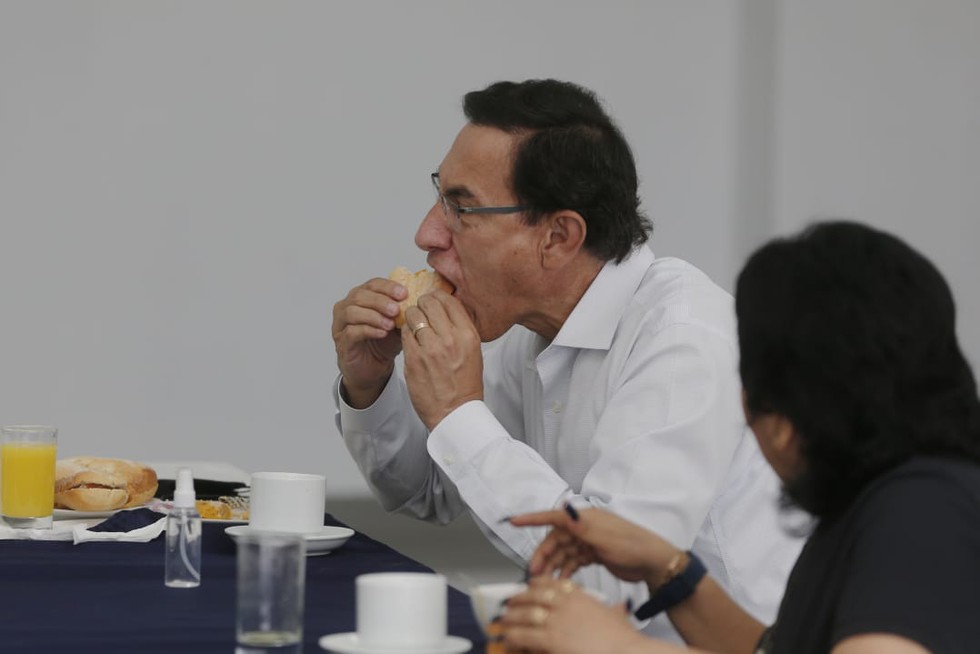 Martín Vizcarra, candidato al congreso, realizó un desayuno electoral con simpatizantes y personal de su campaña previo a las Elecciones 2021