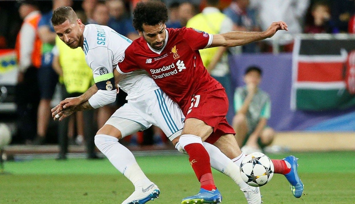 Salah salió lesionado del partido y preocupa a todo Egipto.