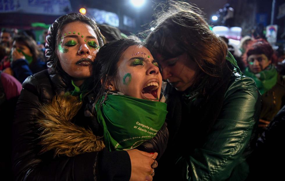 Argentina: Rechazan legalización del aborto y se desatan violentas protestas (Foto: AFP)