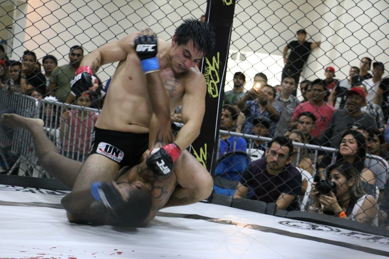 Jaimer Córdoba venció al 'Pitbull brasileño' en velada de MMA 300 Sparta número 14. (Difusipon)