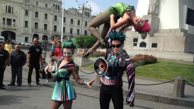 Soda Stereo: Artistas del 'Cirque du Soleil' invadieron calles de Lima
