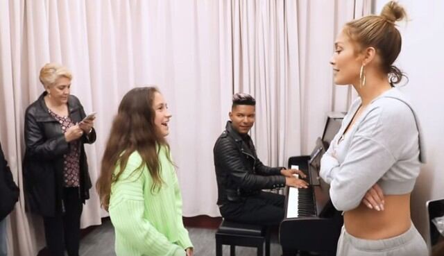 Jennifer Lopez muestra al mundo el gran talento como cantante de su hija Emma
