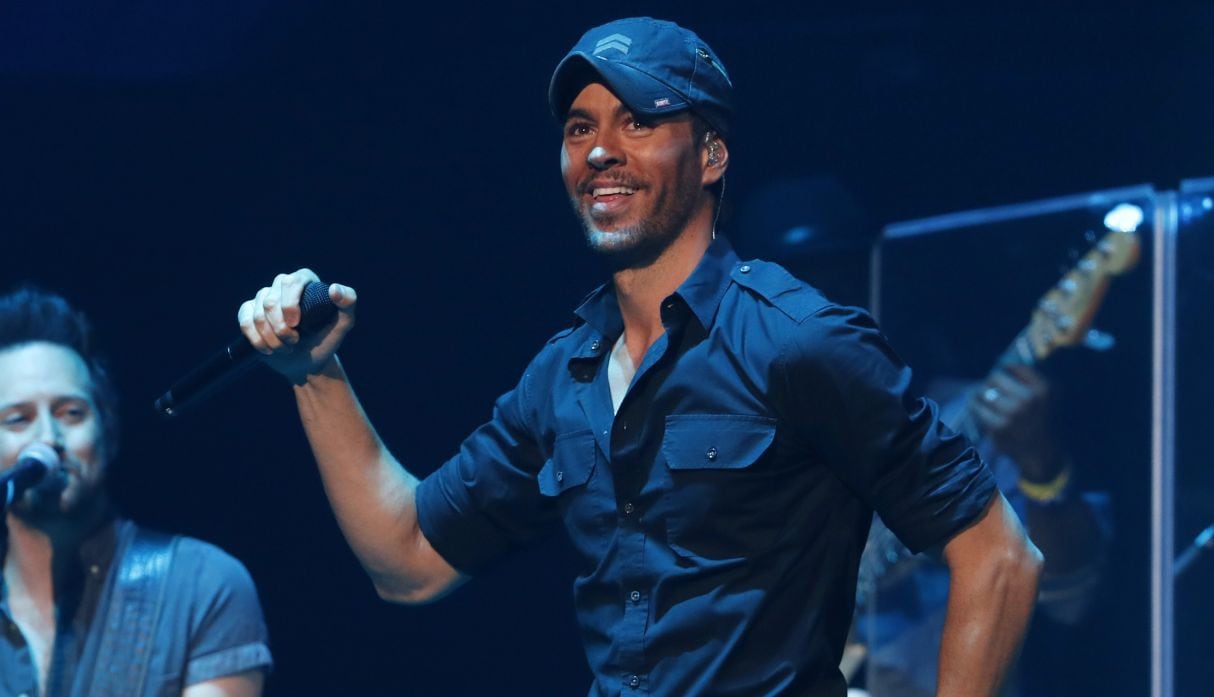 Enrique Iglesias lanzará en noviembre un nuevo álbum recopilatorio de sus grandes Éxitos. (Foto: AFP)