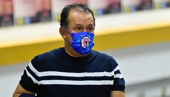 Juan Reynoso expresó su molestia por la derrota de Cruz Azul ante Chivas. (Foto: Cruz Azul)