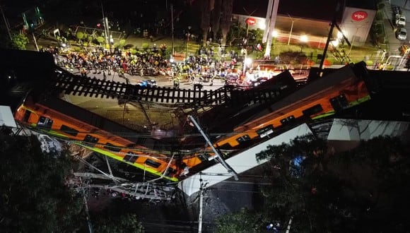 Vista general del colapso de unos vagones del metro la noche del 3 de mayo, en la Ciudad de México.  (Foto: EFE/ Sáshenka Gutiérrez)